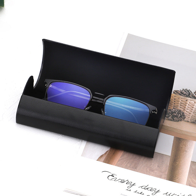 Portable hard eyeglass case 2-pack, product detail view